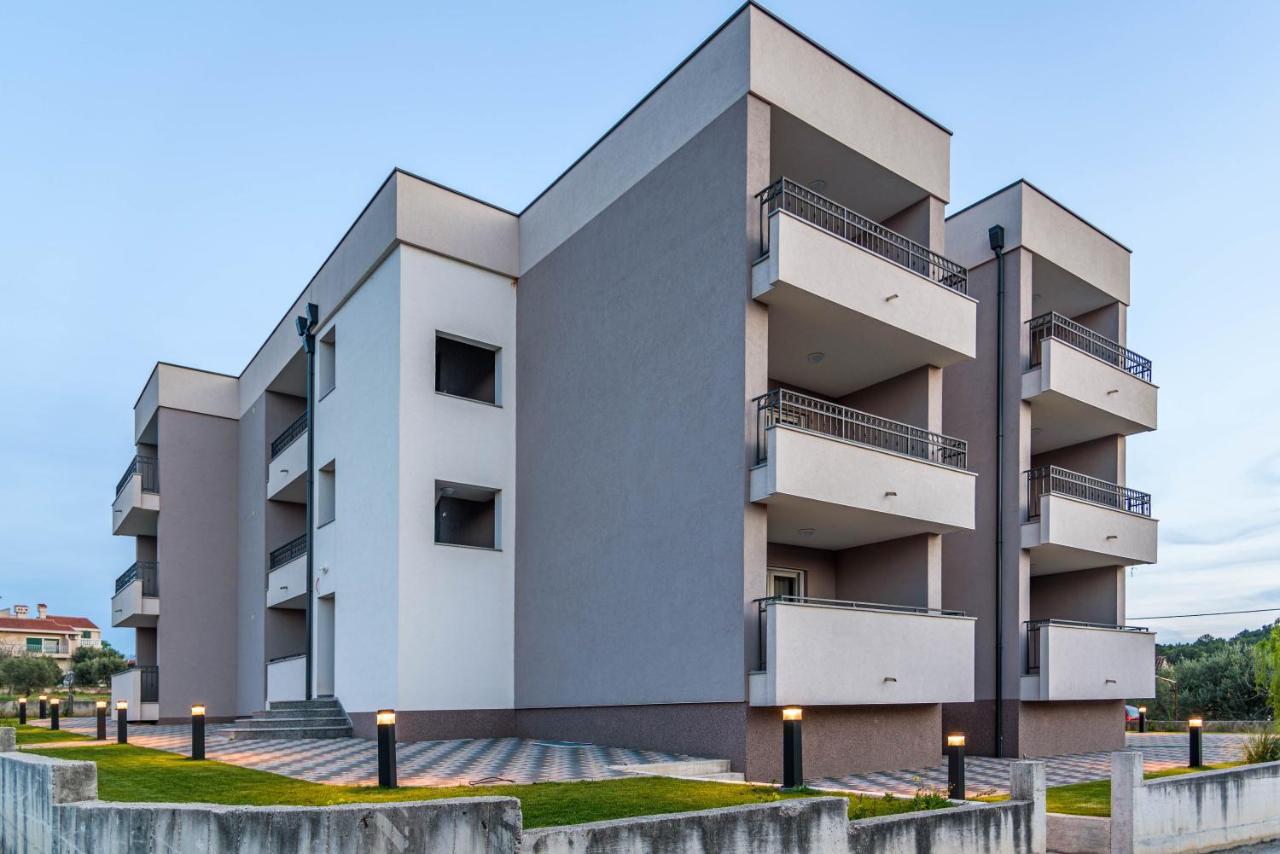 Dalmacija Apartment *